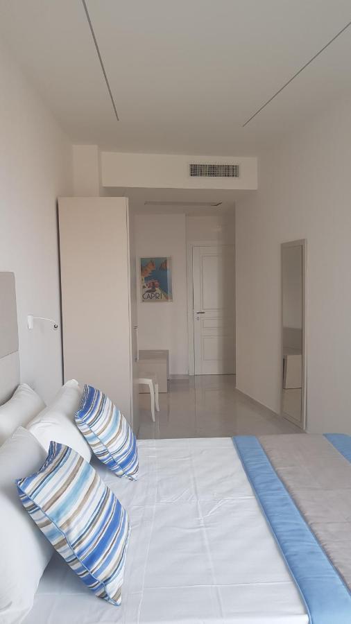 Hotel Lucia Castellammare di Stabia Esterno foto