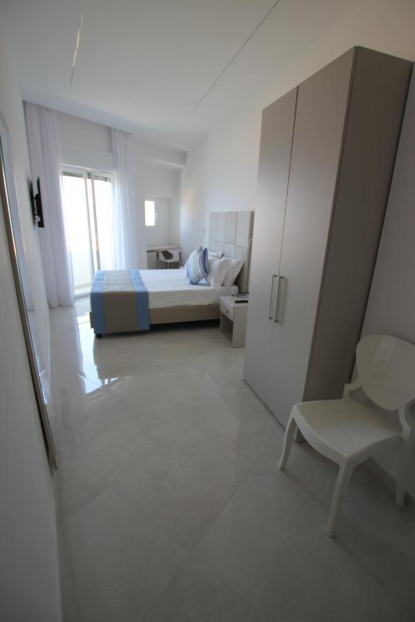 Hotel Lucia Castellammare di Stabia Esterno foto
